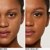 Geteiltes Bild eines Frauengesichts: linke Seite ohne Make-up, rechte Seite mit Skin Realist Tinted Balm für ein natürliches Aussehen.