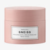 Rosafarbener Tiegel maria nila Gneiss Moulding Paste ist auf einem weißen Hintergrund abgebildet.
