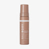Braune Flasche Bali Body Bronzing Instant Tan Mousse (200 ml) vor weißem Hintergrund
