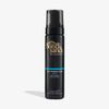 Bondi Sands Self Tanning Foam Dark in schwarzer Flasche und goldenem Logo auf weißem Hintergrund