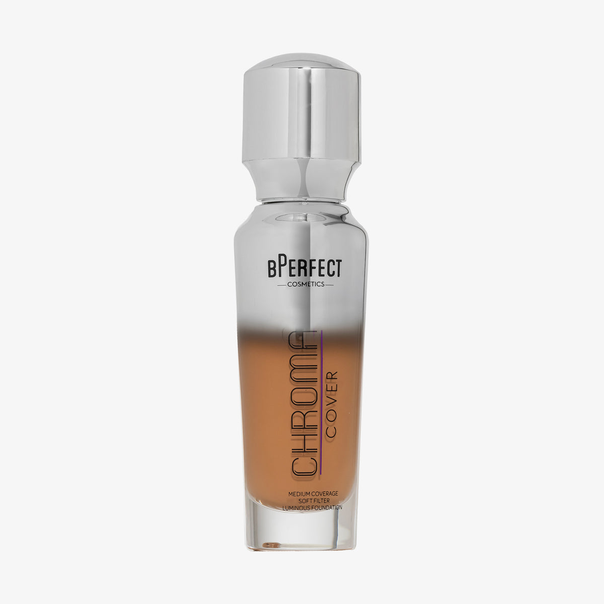 Eine halb transparente halb silberne Flasche Chroma Cover Foundation Luminous in der Farbe N8 vor weißem Hintergrund. 