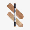 Danessa Myricks Beauty Duo Multi-Use Pigment Stick in Gold und Bronze, mit Farbmuster auf weißem Hintergrund.