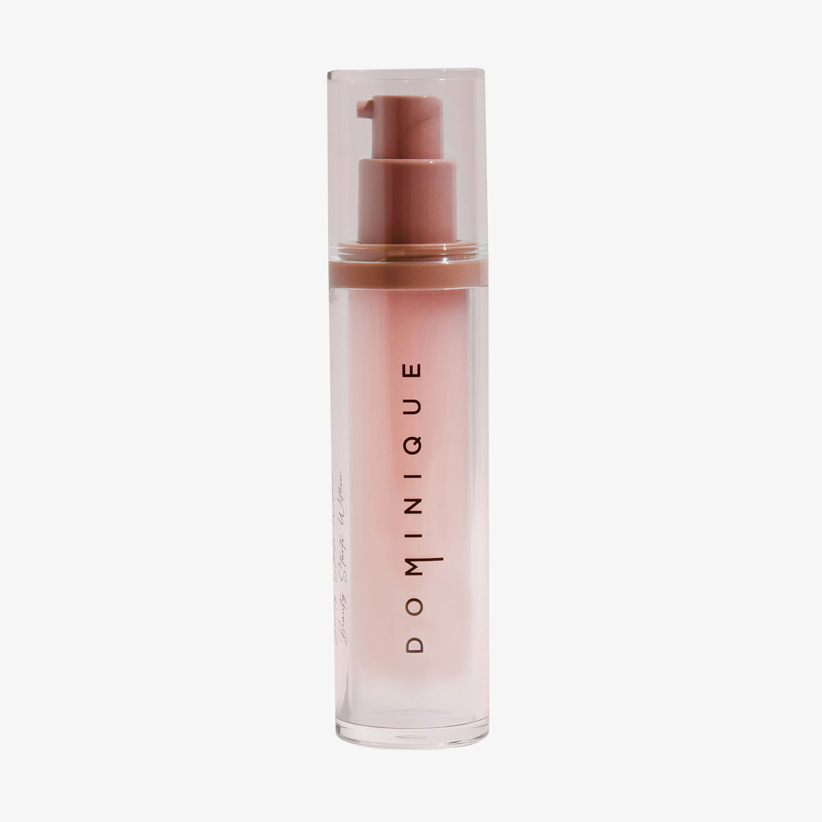Eine rosafarbene und durchsichtige Pumpflasche mit Moisture Grip Serum Primer und der Aufschrift DOMINIQUE auf einem weißen Hintergrund.