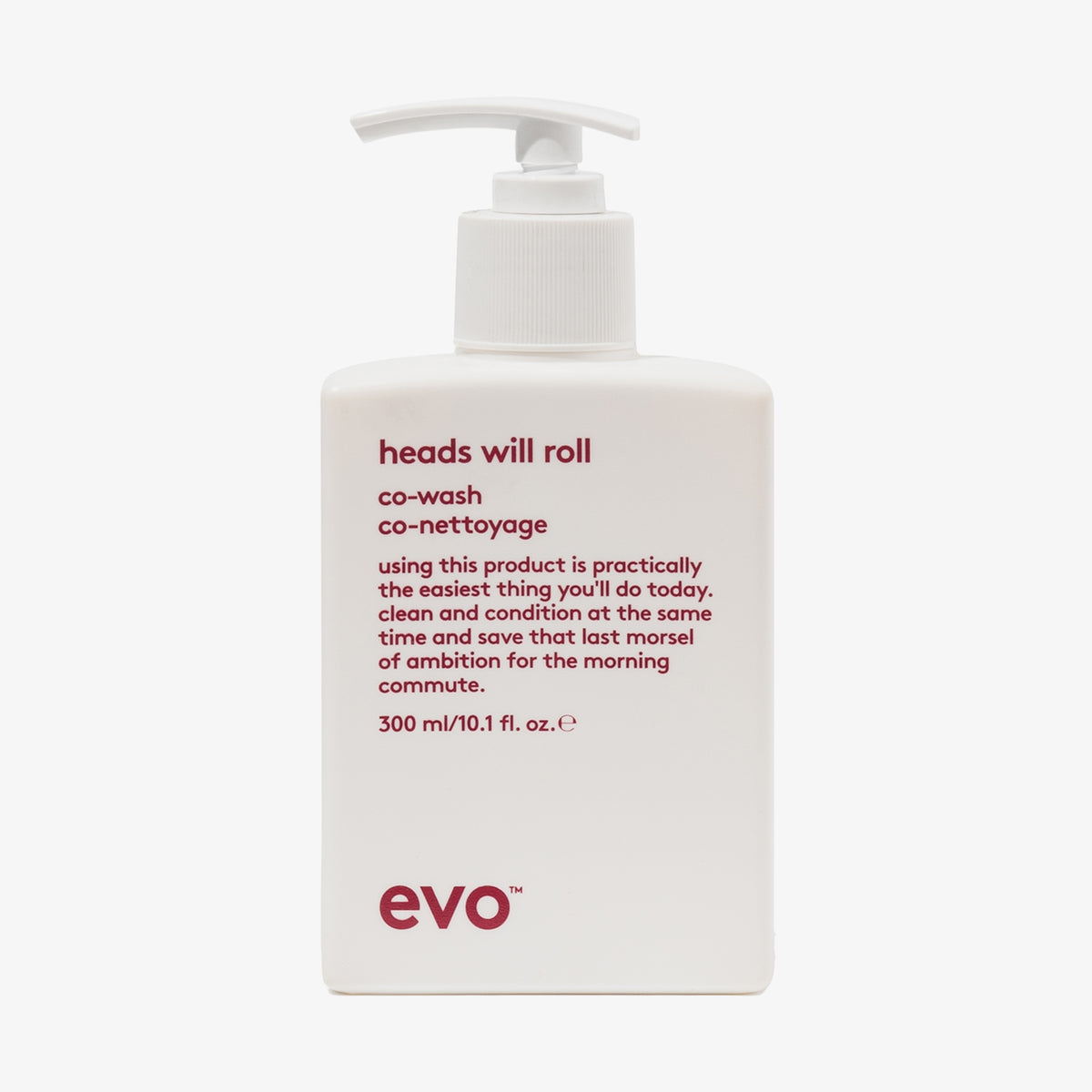 Weiße Pumpflasche Heads Will Roll Co-Wash von evo mit humorvollem Produkttext vor weißem Hintergrund.