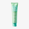 Grüne Tube Hairburst Exfoliating Scalp Scrub vor einem weißen Hintergrund.