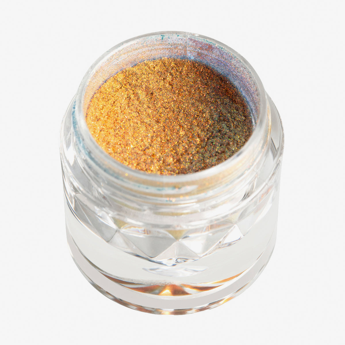 Offener transparenter Tiegel des Opal Multichrome Loose Eyeshadow Candlelight mit gelbgold-orange schimmerndem Glitzer auf weißem Hintergrund.