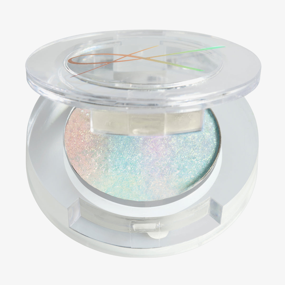 Offene transparente Kompaktdose des Pressed Opal Multichrome Eyeshadow Velvet Dreams mit bunt schimmerndem gepressten Lidschatten auf weißem Hintergrund.