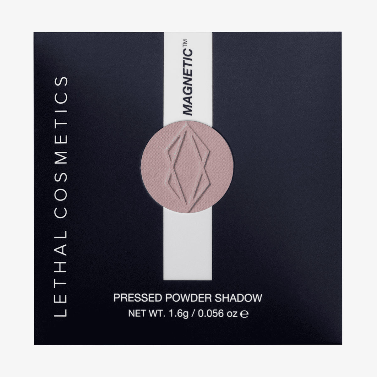 Beiger MAGNETIC™ Pressed Powder Shadow von Lethal Cosmetics in der Farbe "Calcination" in schwarzer Umverpackung mit Sichtfenster.