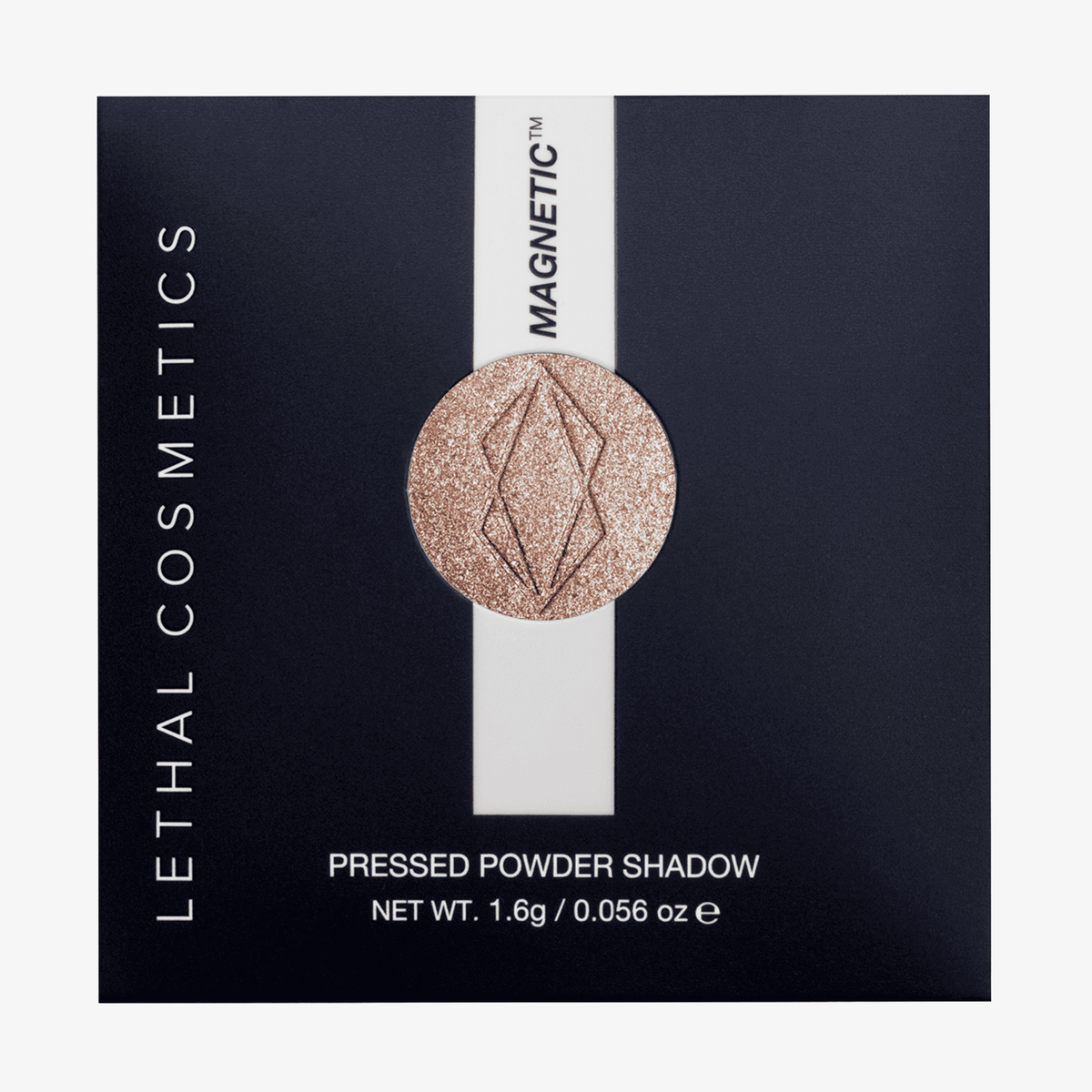 Champagner-schimmernder MAGNETIC™ Pressed Powder Shadow von Lethal Cosmetics in der Farbe "Lithium" in schwarzer Umverpackung mit Sichtfenster und LETHAL-Branding.