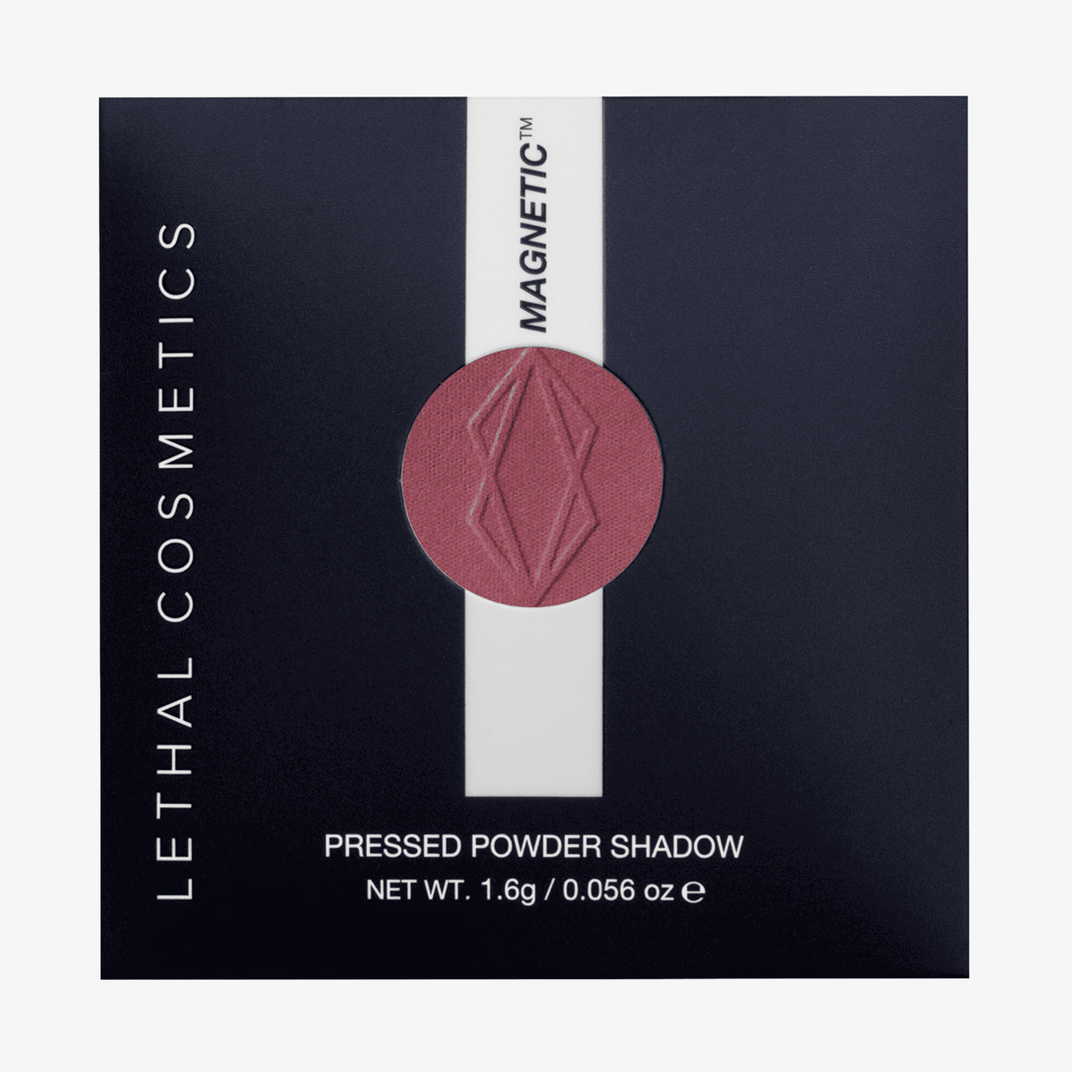 Mattroter MAGNETIC™ Pressed Powder Shadow von Lethal Cosmetics in der Farbe "Symmetry" in schwarzer Umverpackung mit Sichtfenster.