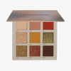 Beige Creator Palette von LH Cosmetics mit neun Lidschattenfarben in erdigen Tönen.