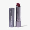 Dunkler silberner Drehstift des Fantastick Lipstick Berry von LH Cosmetics mit  beerenfarbenem Lippenstift auf weißem Hintergrund.
