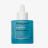 Eine blaue Flasche Living Proof Scalp Care Density Serum mit einem weißen Tropferverschluss.