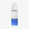 Eine Flasche Lumene NORDIC HYDRA [LAHDE] Moisturizing Prebiotic Oil-Cocktail mit geteilter blauer und klarer Flüssigkeit und weißem Pumpspender.