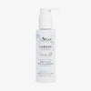 Lumene NORDIC HYDRA [LAHDE] Oat Milk Oil Cleanser in weißer Pumpflasche auf weißem Hintergrund.