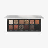 Die halbgeöffnete ARCHETYPE Lidschattenpalette von Mesauda Beauty, die 12 neutrale und metallische Farbtöne in zwei Reihen enthält.
