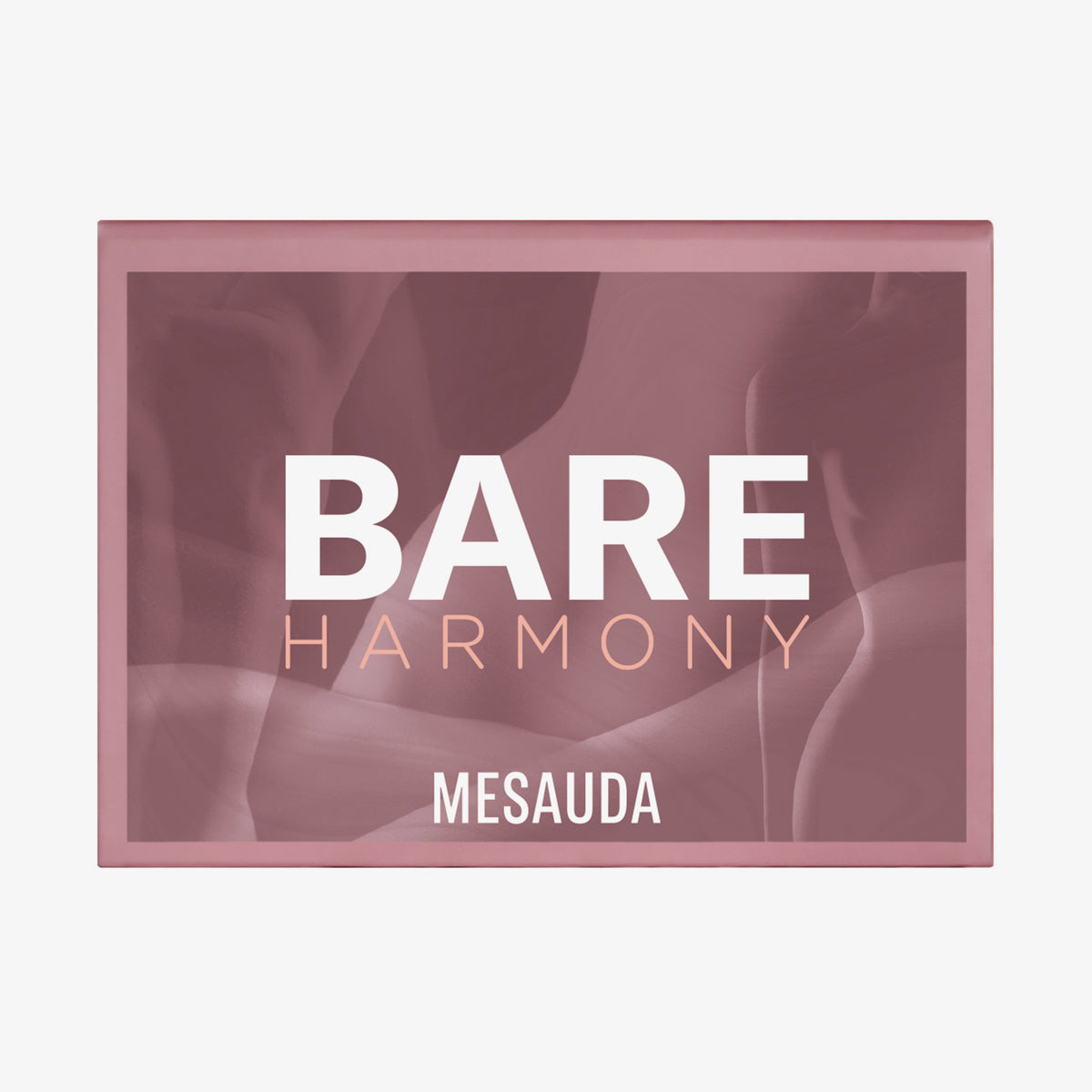 Eine rechteckige Make-up-Palette mit dem Namen Bare Harmony von Mesauda Beauty, auf deren Vorderseite "BARE HARMONY" und "MESAUDA" stehen.