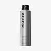 Eine silberne Aerosoldose mit OLAPLEX Shape Set Haarspray.