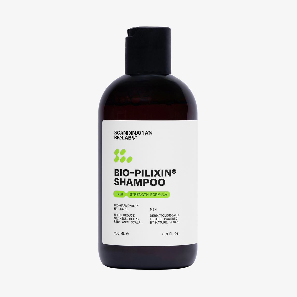 Eine Flasche Scandinavian Biolabs Bio-Pilixin® Shampoo+ Men mit schwarzem Verschluss und weißem Etikett auf einfarbigem Hintergrund.