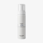 SHYNE Cloud Shampoo in einer weißen Flasche mit Schaumspender auf weißem Hintergrund.