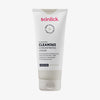 Eine Tube Clean365 Concentrated Lotion für trockene Haut, als vegan gekennzeichnet und recycelbar.