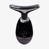 Schwarzes STYLPRO-Gerät zur Gesichts- und Halsstraffung mit T-förmigem Massagestab, Power-Taste und glänzender Oberfläche.