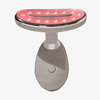 Der STYLPRO LED Face & Body Smoother ist ein handgehaltenes Schönheitsgerät mit einem leuchtenden roten Licht und einer Einschalttaste auf der Vorderseite.
