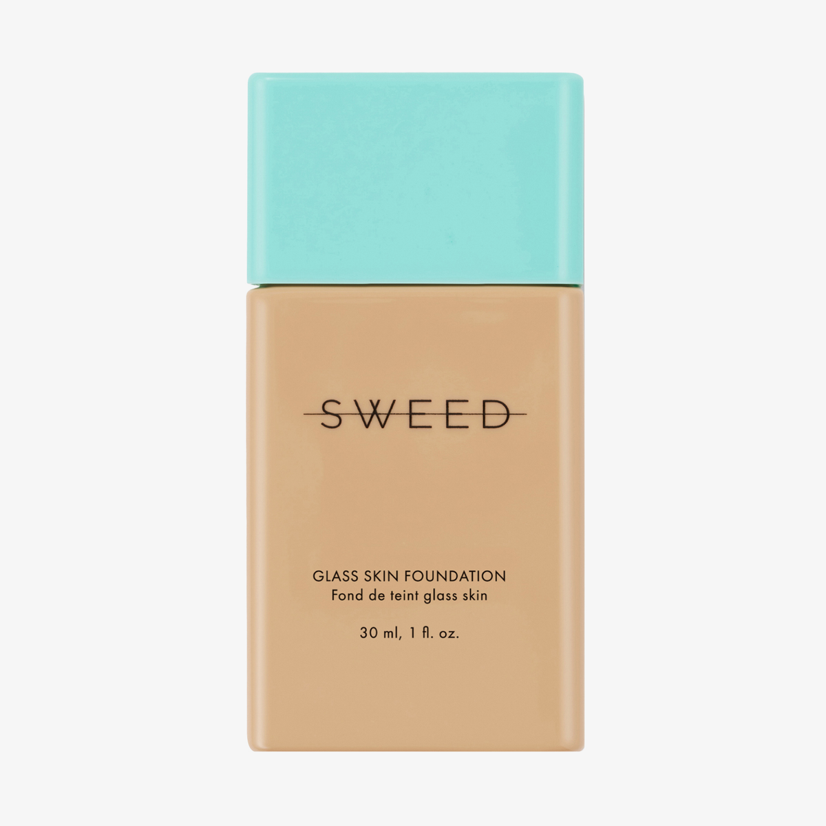 Eine 30-ml-Flasche „SWEED Glass Skin Foundation“ mit braunem Unterteil, hellblauem Verschluss und der Aufschrift „1 fl oz“.