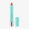 Der SWEED Le-Lippenstift in der Farbe Teal mit einer rosa Spitze steht mit der Kappe nach oben auf einem weißen Hintergrund.
