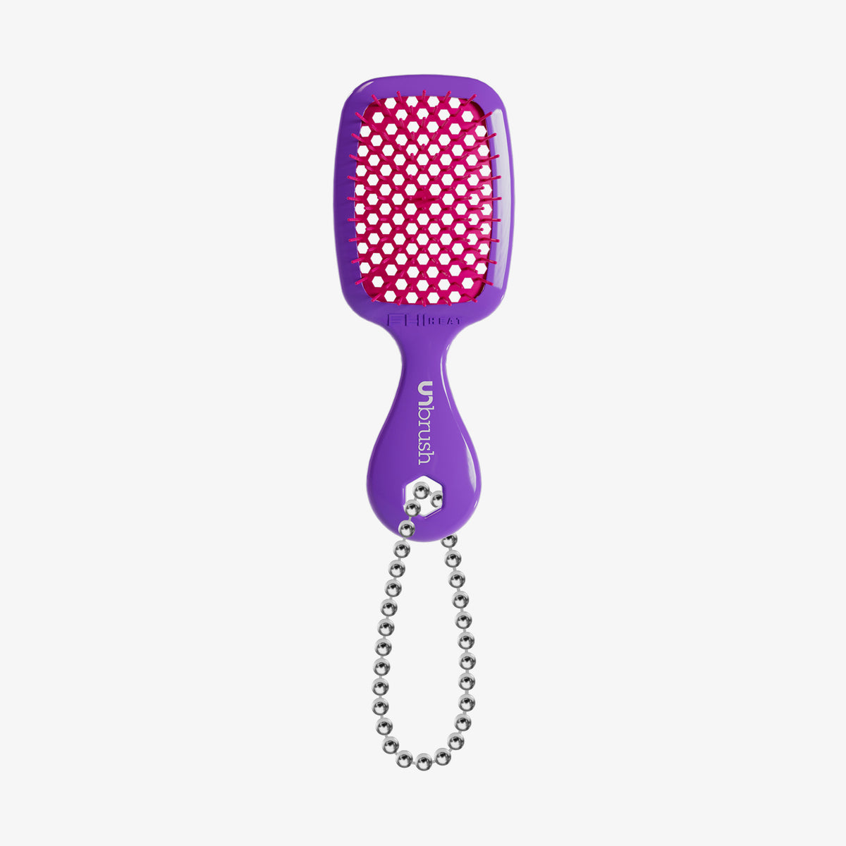 UNbrush® Super Mini Keychain in Electric Berry: Lila Bürstenkörper mit pinkem Borstenkissen, silberne Kugelkette zum Befestigen.
