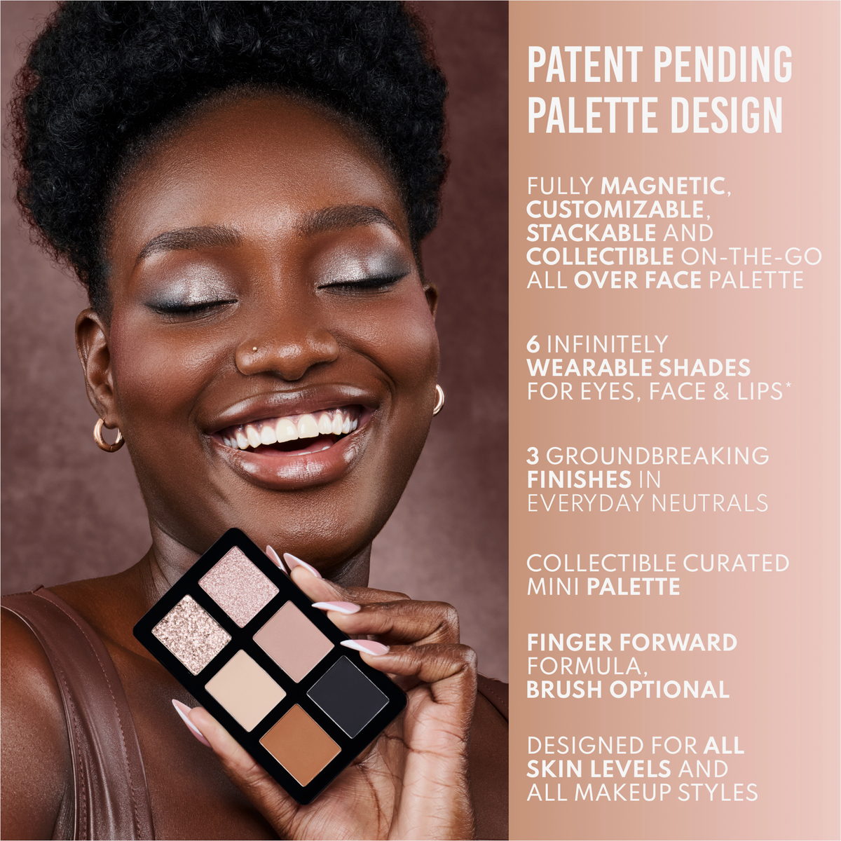 Eine lächelnde Frau hält die Danessa Myricks Beauty Lightwork Palette Freedom Palette Everyday Magic neben ihr Gesicht, daneben sind Produktdetails abgebildet.