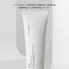 Eine weiße Tube mit der Aufschrift „Zi-K® Cica Repairing Gel“ und einem Text zur Behandlung, Linderung, Reparatur und zum Schutz vor Hautirritationen.