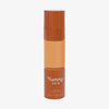 Eine halbtransparente und bronzene Flasche Yummy Skin Serum Foundation 12W mit warm beigem Inhalt.
