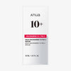 Weiße Schachtel mit Niacinamide 10 % + TXA 4 % Dark Spot Correcting Serum, 30 ml, Text in Schwarz und Rot.