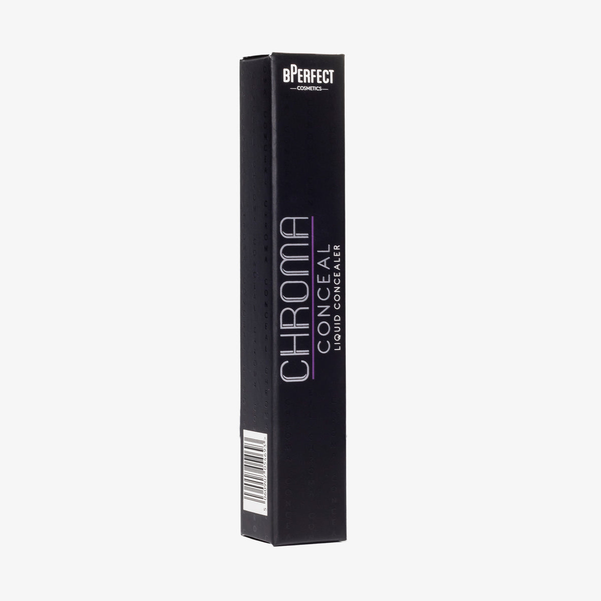 Die schwarze Verpackung des Chroma Conceal Liquid Concealer mit silberner Aufschrift vor weißem Hintergrund.