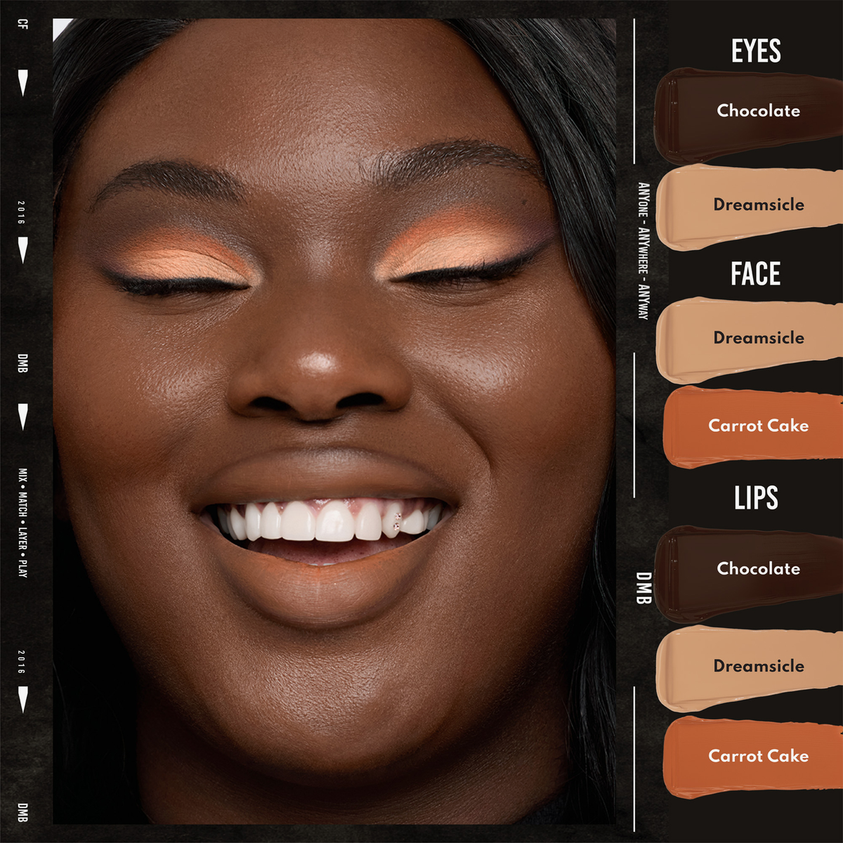 Eine lächelnde Person mit orangefarbenem und braunem Colorfix-Pastell-Make-up von Danessa Myricks Beauty; rechts sind Make-up-Muster für Augen, Gesicht und Lippen zu sehen.