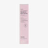 Rosafarbene Schachtel Real Complexion Hyaluron Eye Serum umit grauem Text vor weißem Hintergrund.