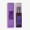 Eine lilafarbene Schachtel und Tube von Lethal Cosmetics Infinity Lip Stains mit fetten Buchstaben auf der Verpackung.
