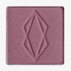 Quadratisches Pfännchen des MAGNETIC™ Pressed Powder Shadow "Lithophyte" von Lethal Cosmetics in mattem altrosa mit geometrischer Rautenprägung.