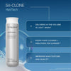 Silberne Flasche Living Proof Full Conditioner wird auf blauem Hintergrund präsentiert; daneben Vorteile der Haarpflege.