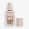 Eine Flasche Skin Silk Serum Foundation ohne Deckel, Farbton F12.