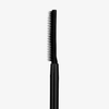 Die SWEED Lash Lift Mascara steht aufrecht da, mit feinen Zinken, elegant in Schwarz vor einem schlichten weißen Hintergrund.
