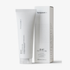 Eine weiße Tube Zi-K® Cica Repairing Gel steht neben der passenden weißen Schachtel.