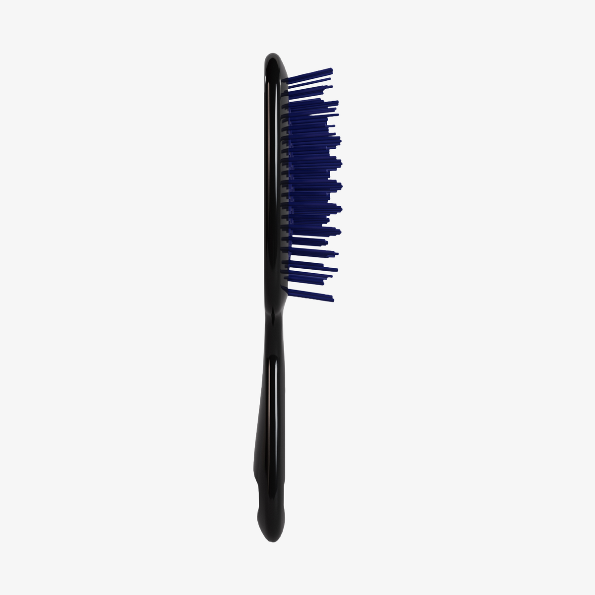 Die UNbrush Detangling Hair Brush zeichnet sich durch weit auseinander stehende dunkelblaue Borsten auf einer schwarzen Basis aus, die vor einem weißen Hintergrund abgebildet ist.