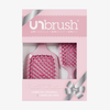 Das UNbrush Pastel Duo Set besteht aus zwei Pinseln in einer pastellfarbenen Verpackung mit einem silbernen Band und einem klaren Fenster.