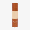 Eine halbtransparente und bronzene Flasche Yummy Skin Serum Foundation 4N mit beigem Inhalt.