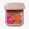 Die Legende von Korra – „Pabu Blushlighter“ von Lethal Cosmetics: Puder in Rosa, Orange und Weiß mit Fuchs- und Wolkenmotiv.