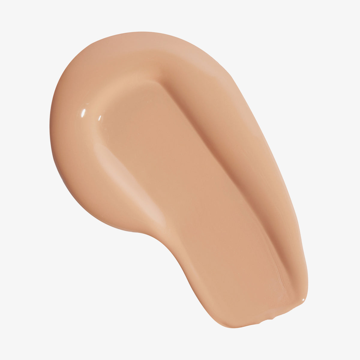 Ein cremiger, beiger Produkt Swatch auf weißem Hintergrund.