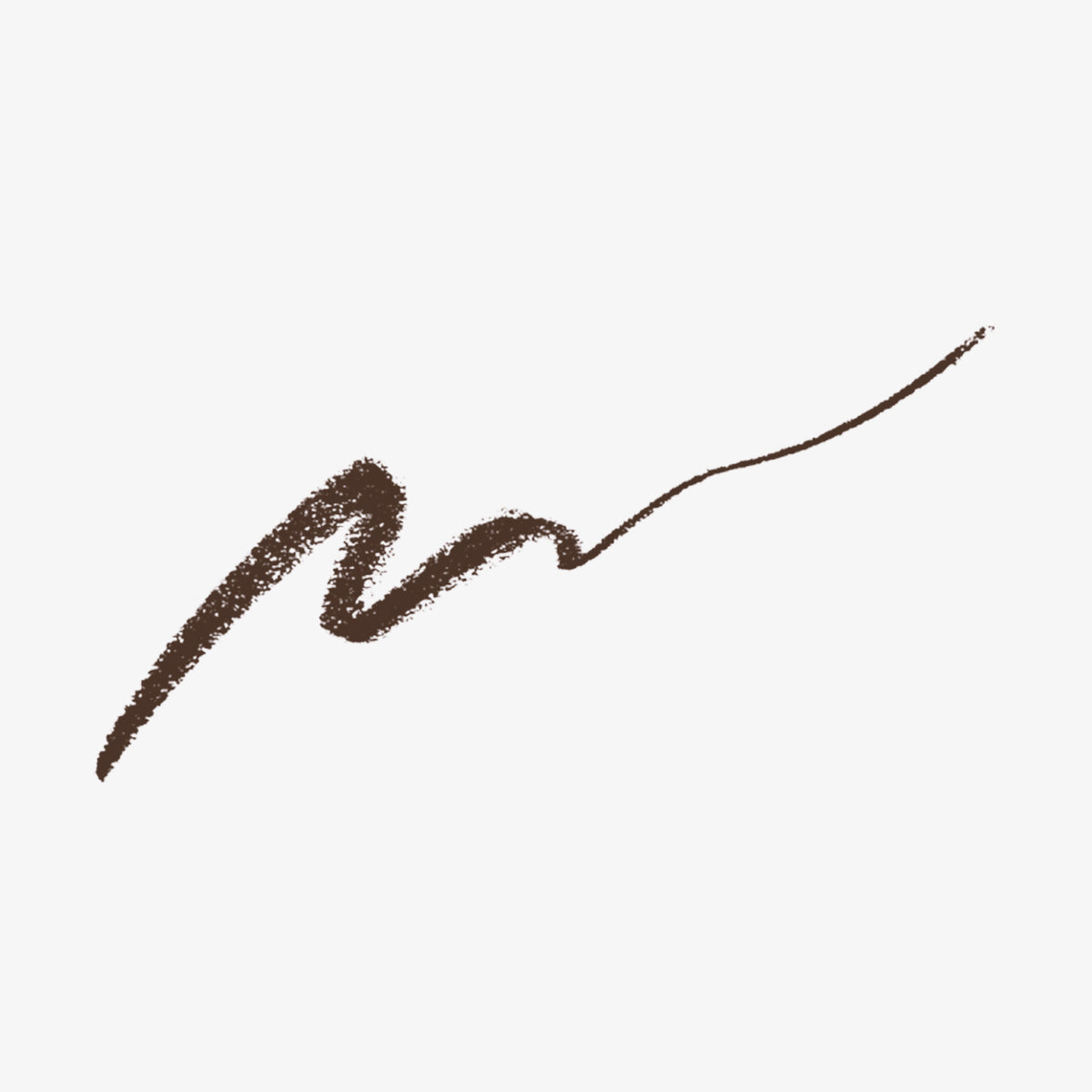 Eine einzelne, gezackte braune Linie auf weißem Hintergrund, die einem Make-up- oder Bleistiftstrich ähnelt und mit dem Brow Frame Pencil erstellt wurde.