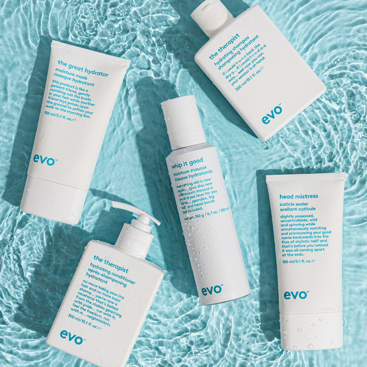 Mehrere Produkte von Evo auf blauer Wasseroberfläche, darunter der Head Mistress Cuticle Sealer.
